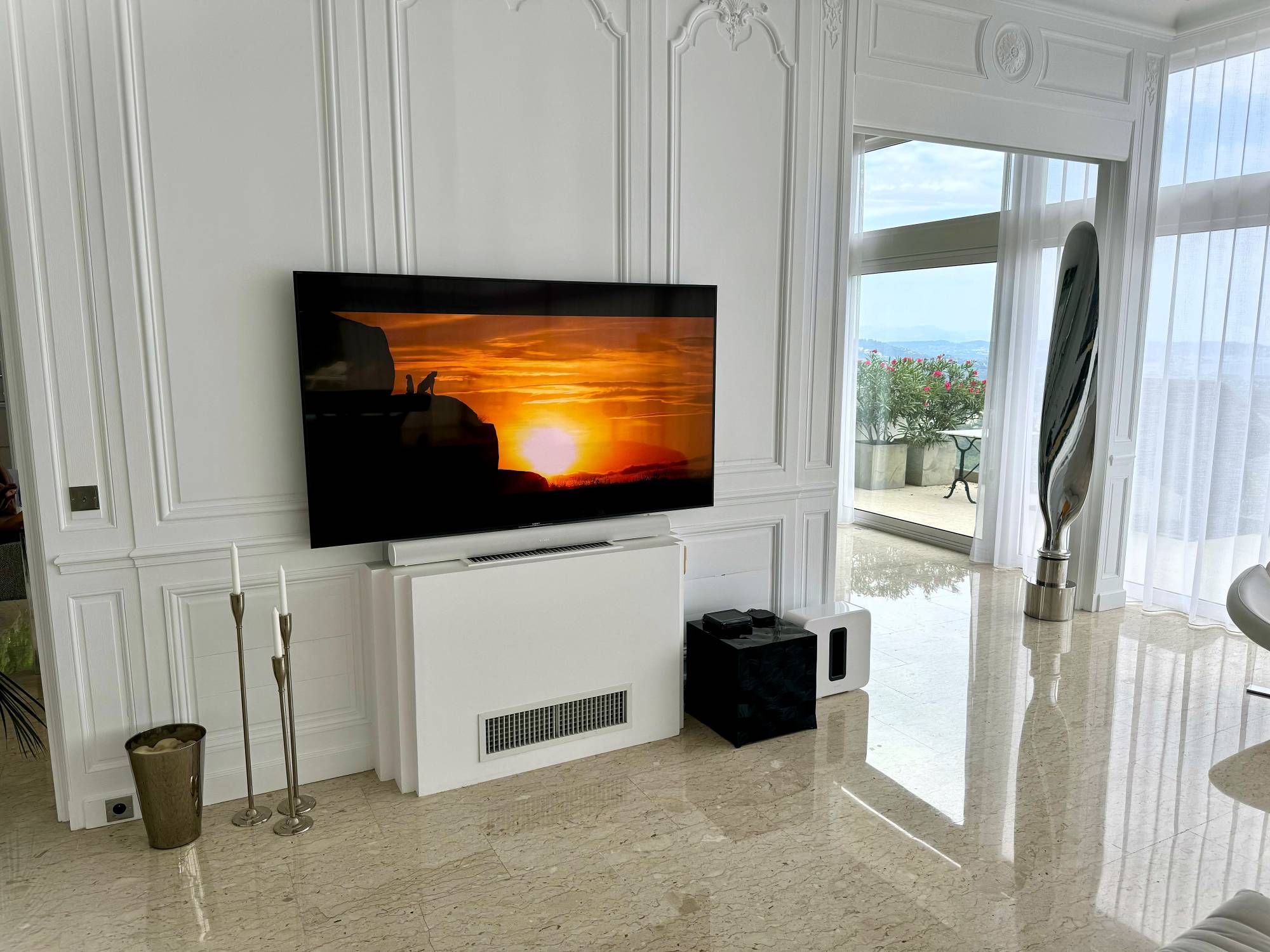 Installation d'une TV et Système home cinéma sans fil SONOS à Mandelieu près de Cannes